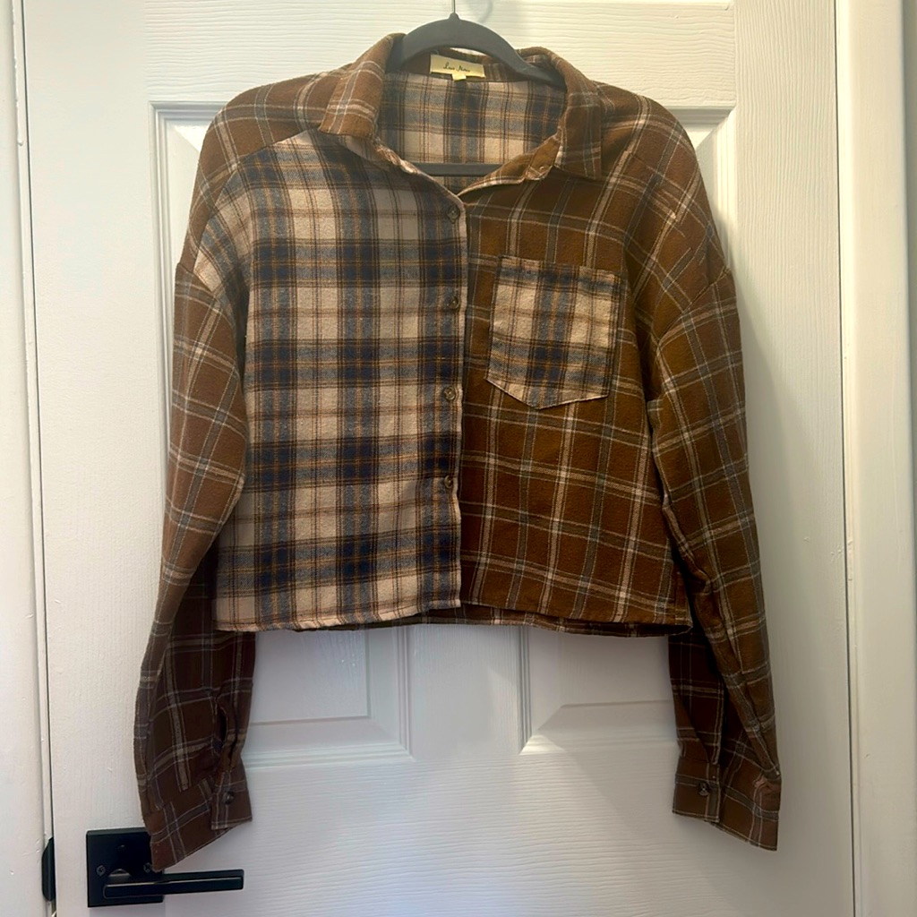 Cropped Patchwork Flannel Size: Large